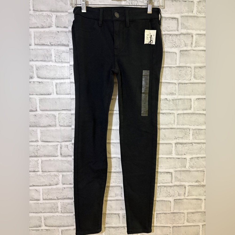 American Eagle Outfitters Black Skinny Jeans, size 00